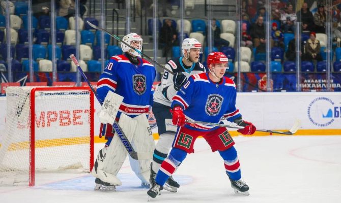 Тулякам предложили проголосовать за лучшего хоккеиста АКМ в матче с "Норильском"