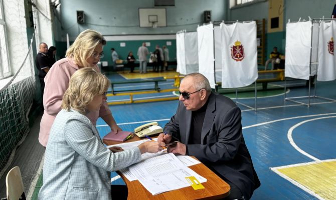 В Тульской области организовано 15 участков для слабовидящих людей