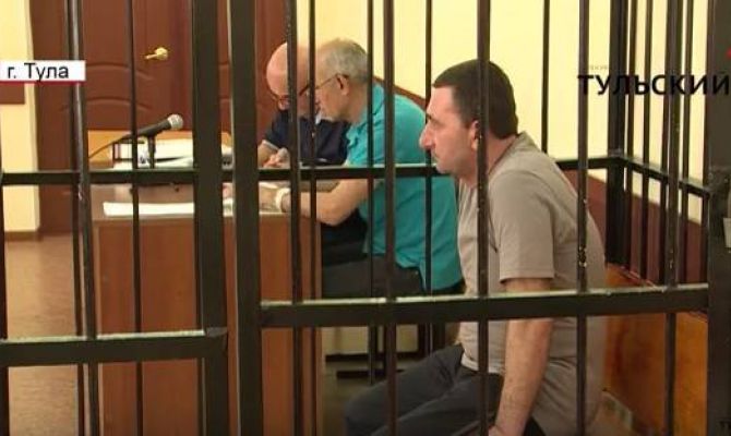 В Узловой судят водителя разбившегося автобуса "Москва-Ереван". РЕПОРТАЖ