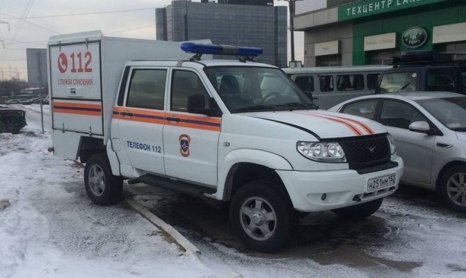 В России начнут борьбу с машинами, раскрашенными "под спасателей"