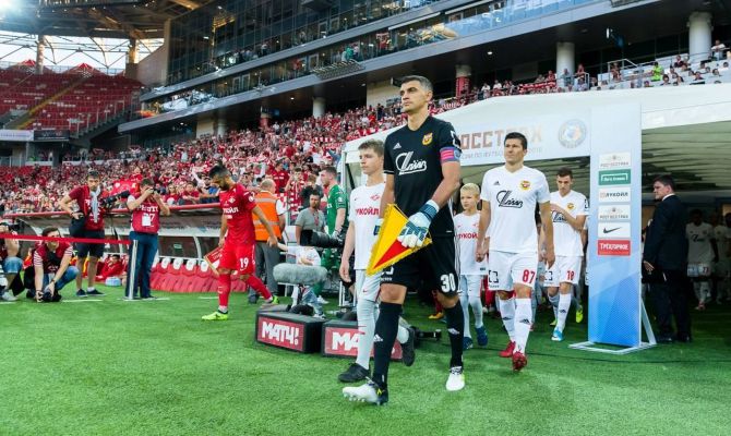 Тульский «Арсенал» оштрафовали за неправильный выход на поле