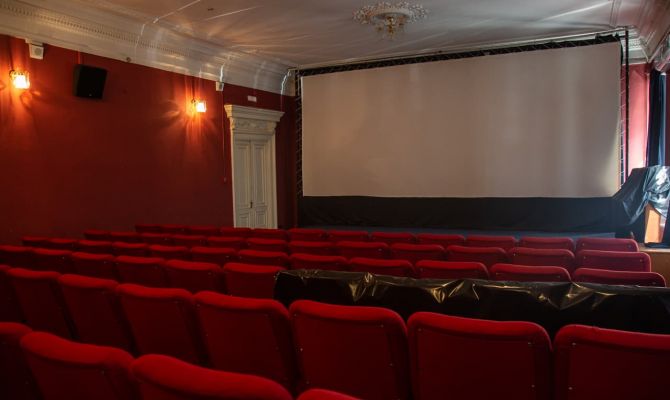 Что можно и нельзя в тульских кинотеатрах: новые правила по показу фильмов