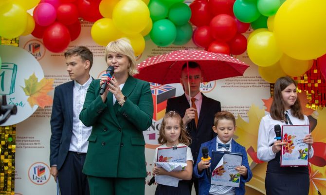 Тулякам рассказали, какие подарки нельзя дарить учителям