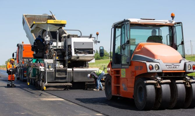 Ремонт асфальтоукладчиков «Тулаавтодор» обойдется в 40 млн рублей