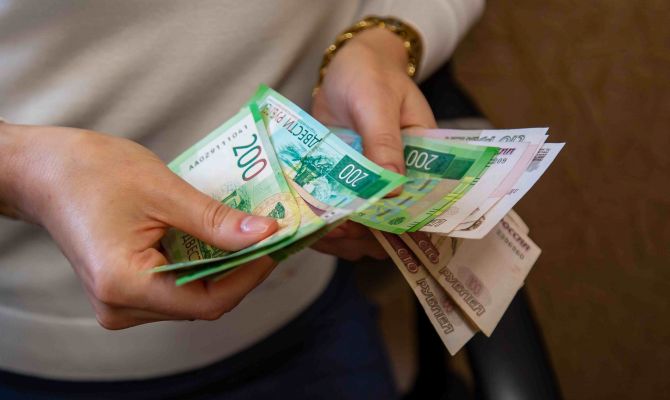 С тулячки взыскали почти полмиллиона рублей за отказ доучиваться на медика