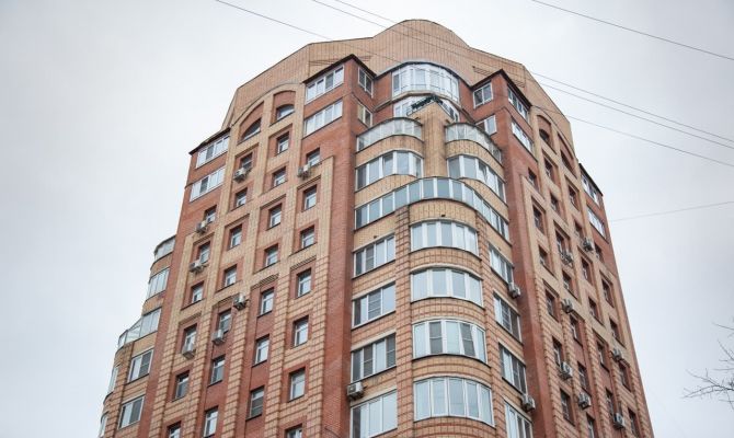 Тулякам посоветовали не торопиться с продажей квартир в 2025 году