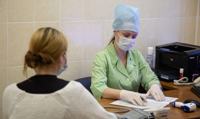 Роспотребнадзор запустил горячую линию по профилактике ОРВИ и гриппа