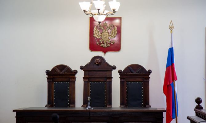 В Щекине мужчину будут судить за 200 тысяч рублей взятки ради автосервиса