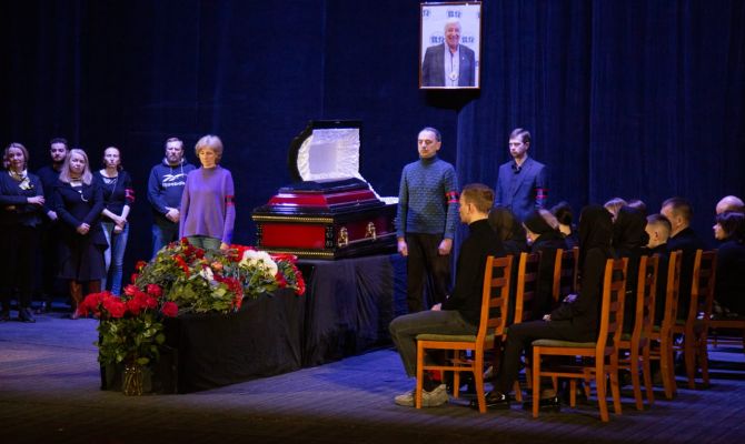 Последние аплодисменты: туляки простились с Народным артистом РСФСР Борисом Заволокиным