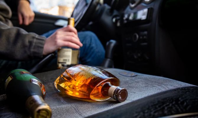 Из-за пьяной езды у жителя Новомосковска отобрали автомобиль