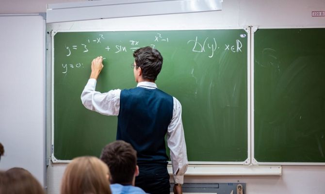 За серебряную медаль школьники будут получать дополнительные баллы к ЕГЭ