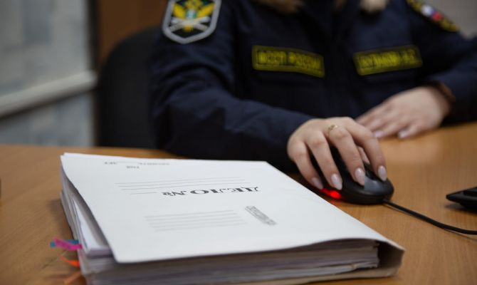 Судебные приставы приостановят взыскание долгов с мобилизованных граждан