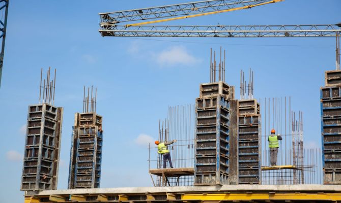 В России выросли зарплаты строителей