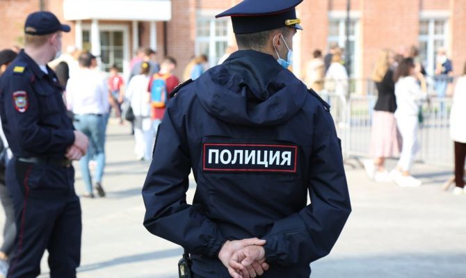 Тулячку оштрафовали за применение насилия к полицейским