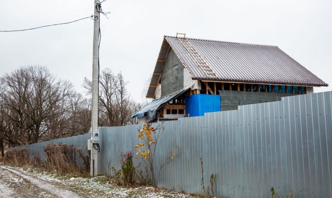 Жителя Щекино задержали по подозрению в краже сварочного аппарата с аккумулятором