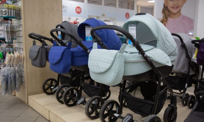 Как родителям бесплатно оформить прокат детских вещей в Туле 