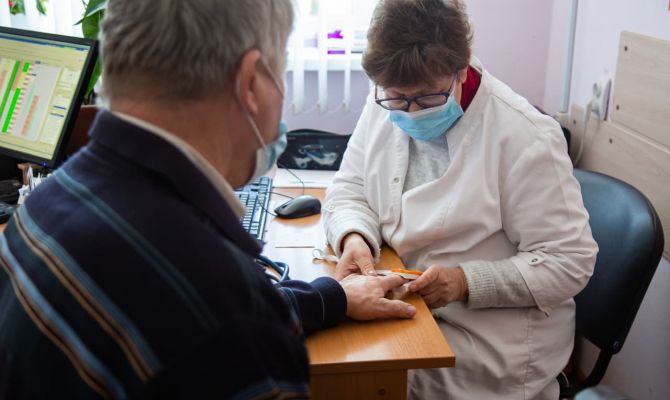 Сколько туляков не берут больничный на работе