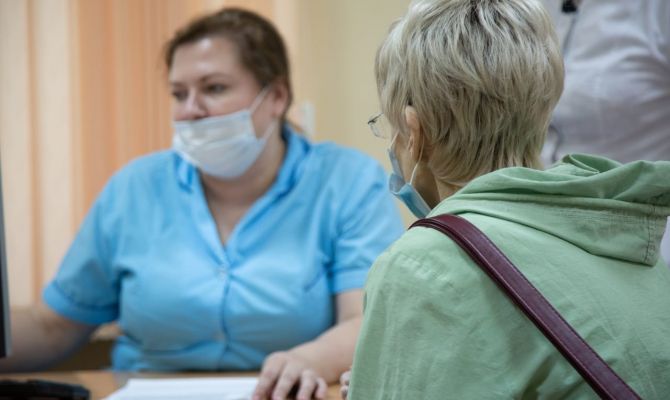 Стало известно, когда туляки смогут пользоваться электронными медкнижками