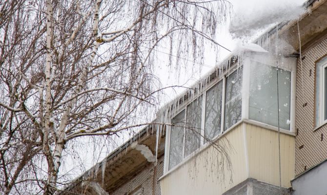 В Кимовске суд обязал УК заплатить за ремонт залитой квартиры