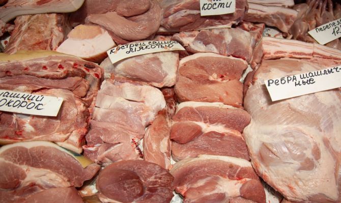 Туляков предупредили о росте цен на свинину на 5-10%