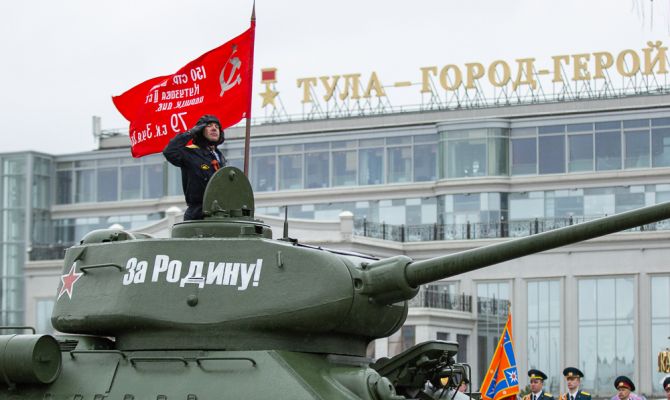 Туляки смогут посмотреть Парад Победы только в эфире "Первого Тульского"