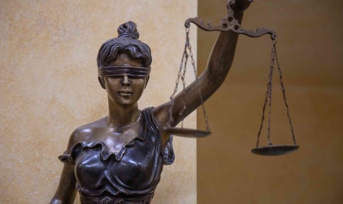 В Новомосковске предприятие задолжало сотруднику 319 тысяч рублей