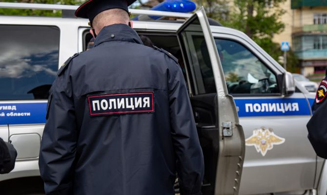 В Тульской области пьяный рецидивист отобрал деньги у знакомого