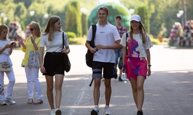 Работодатели стали реже нанимать зумеров