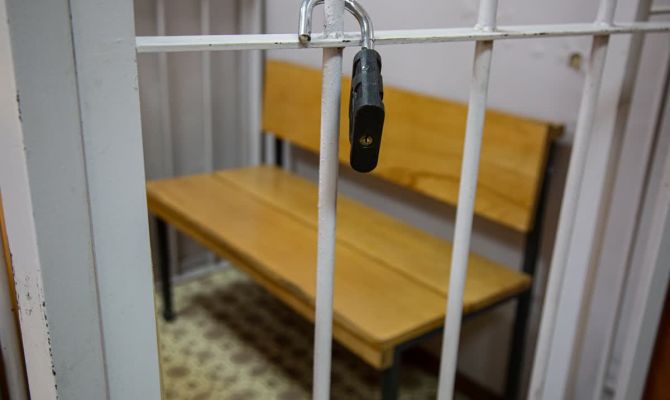Туляка приговорили к 2 годам «условки» из-за сотрудников-нелегалов