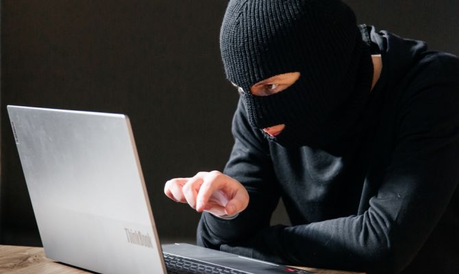 Мошенники начали убеждать туляков закрыть «международные счета»