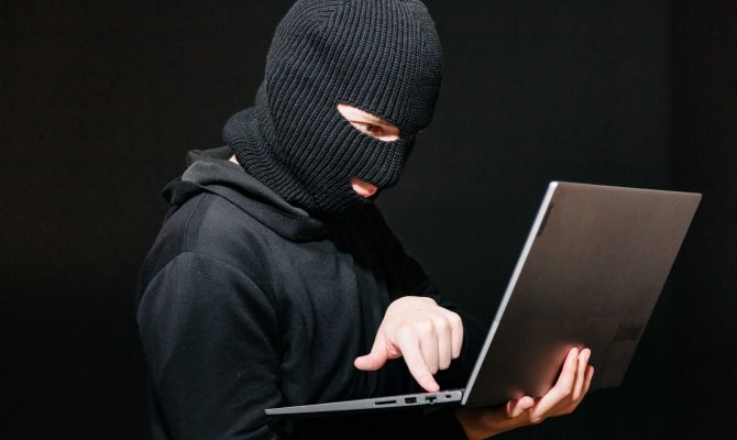 Мошенники взламывают мессенджеры под предлогом перерасчета услуг ЖКХ