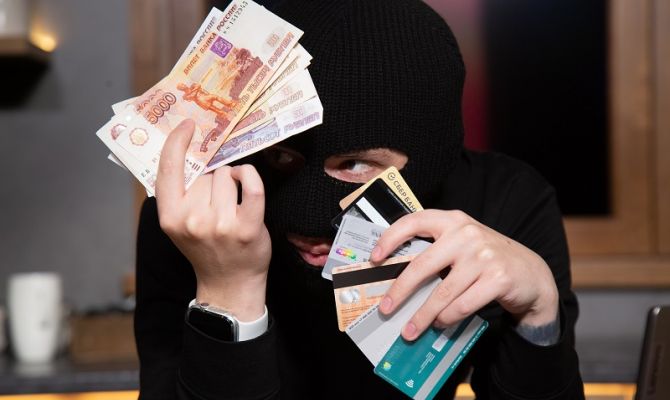 70-летняя тулячка перевела на «безопасный счет» мошенников более 2,5 млн рублей