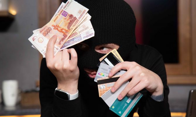 Тулячка при попытке «заработать на бирже» потеряла более 430 тысяч рублей
