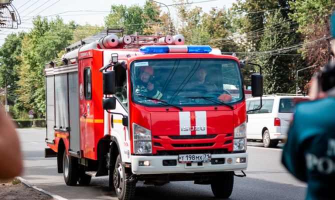 В Туле из горящего дома эвакуировали 15 человек