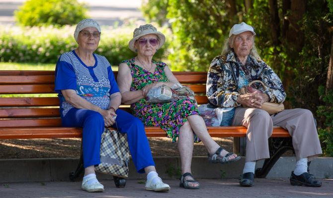 Тулякам рассказали, какую часть пенсии могут удержать за долги