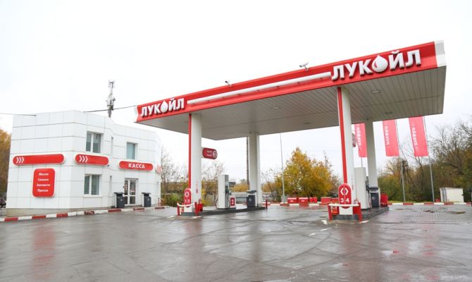"Лукойл" выпустил заявление о качестве бензина на своих АЗС в Туле