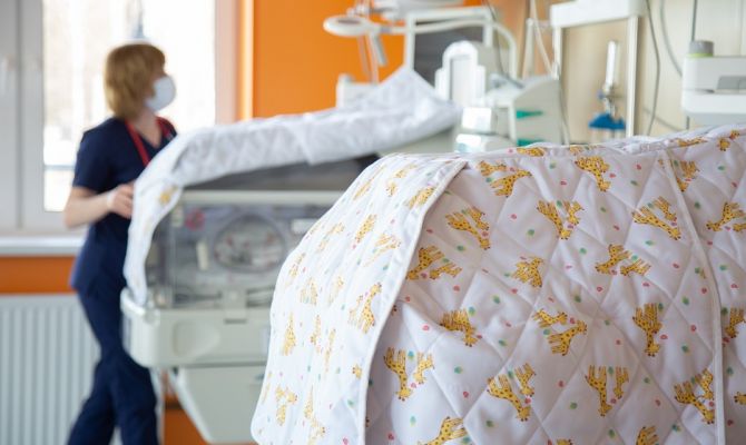 Тулячек приглашают на бесплатные занятия в школу материнства