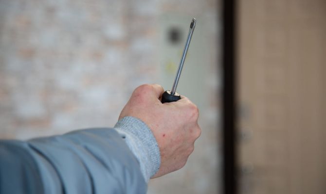 Жителя Донского оштрафовали за угрозы убить полицейского ложкой для обуви