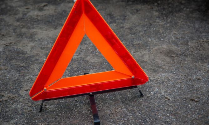 На улице Степанова в Туле 11-летняя девочка попала под колеса машины