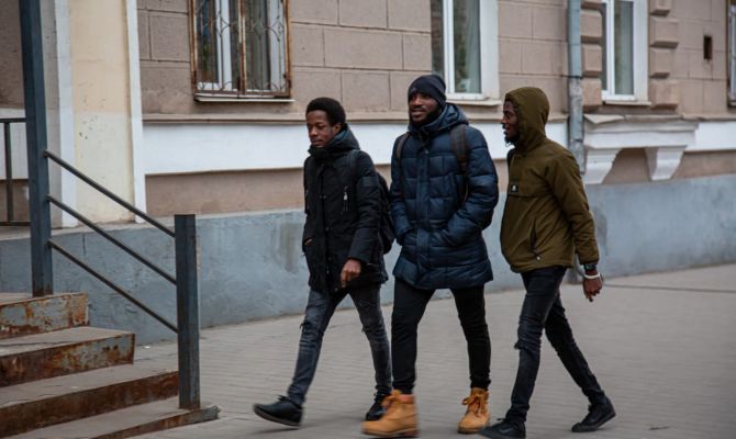 Иностранные студенты продолжат обучение в российских вузах