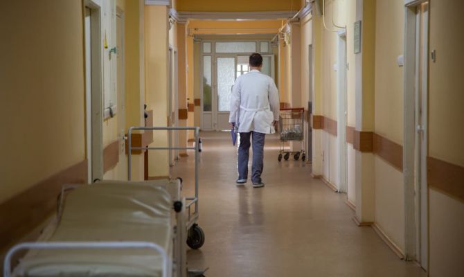 Правительство РФ продлило программу госгарантий бесплатной медпомощи до 2025 года