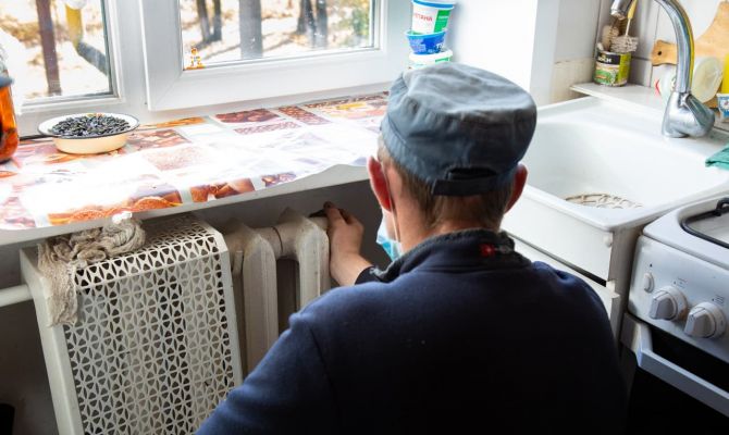 Туляков начнут штрафовать за холодные батареи