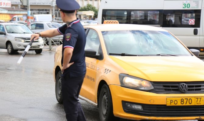 В Туле устроили облаву за таксистов-мигрантов