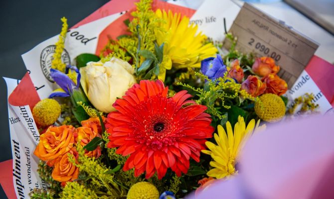 Тулякам рассказали какие цветы лучше дарить на 1 сентября