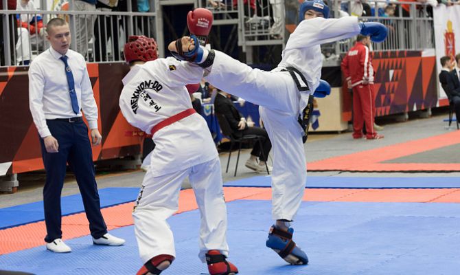 В Туле проходят чемпионат и первенство ЦФО по тхэквондо