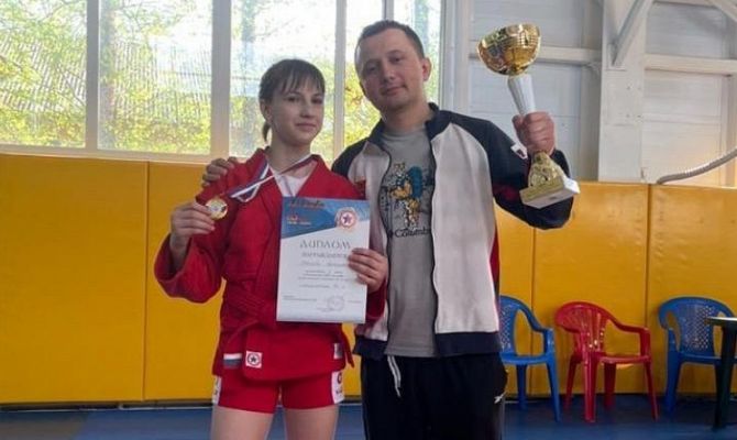 Юная тулячка стала лучшей на первенстве ЦФО по самбо