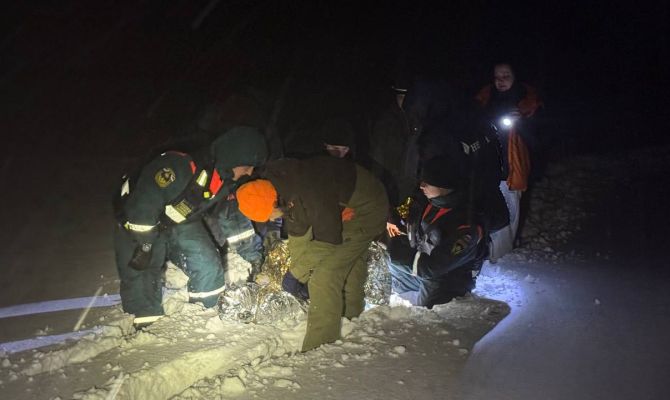 Под Ясногорском волонтеры спасли замерзающего в поле пенсионера
