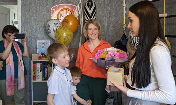 Алексей Дюмин поздравил с днем рождения сына участника СВО