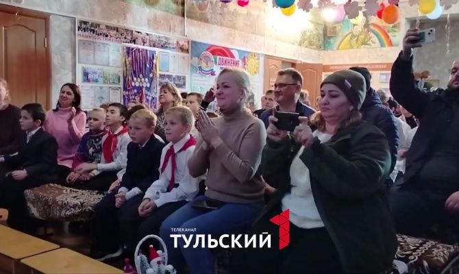 Туляки устроили новогодний праздник для воспитанников детского дома в ЛНР