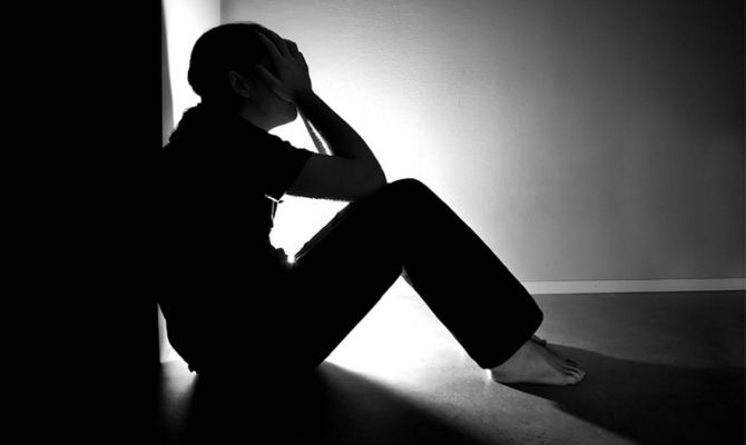 Как российских студентов и школьников будут спасать от депрессии